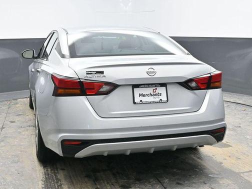 2021 Nissan Altima S FWD