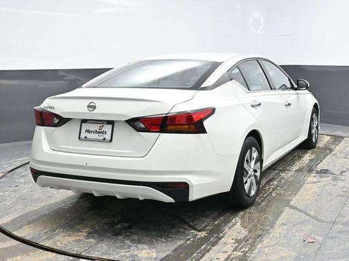 2021 Nissan Altima S FWD