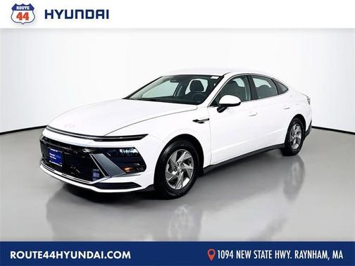 White 2025 Hyundai SONATA SE