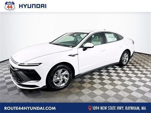 2025 Hyundai SONATA SE