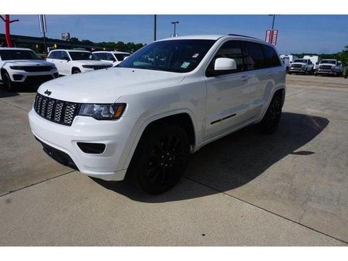 2020 Jeep Grand Cherokee Altitude 4X2