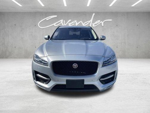 Photo 2 of 39 of 2017 Jaguar F-PACE 20d R-Sport