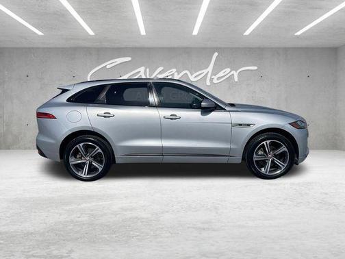 Photo 5 of 39 of 2017 Jaguar F-PACE 20d R-Sport