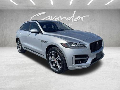 Photo 3 of 39 of 2017 Jaguar F-PACE 20d R-Sport