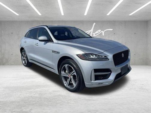 Photo 3 of 39 of 2017 Jaguar F-PACE 20d R-Sport
