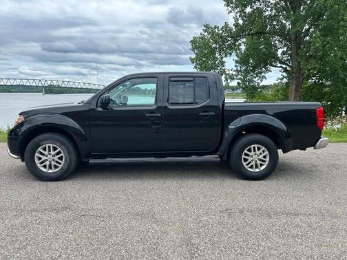 Magnetic Black 2016 Nissan Frontier PRO-4X