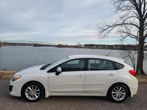 2013 Subaru Impreza 2.0i Premium