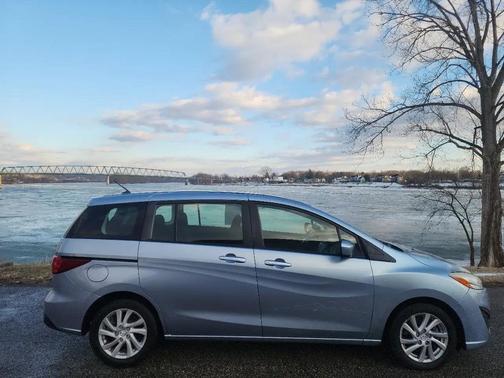 2012 Mazda Mazda5 Sport