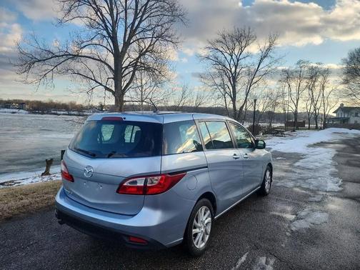2012 Mazda Mazda5 Sport
