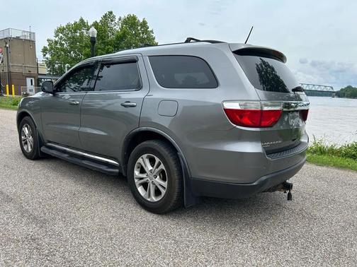 gray 2012 Dodge Durango Crew