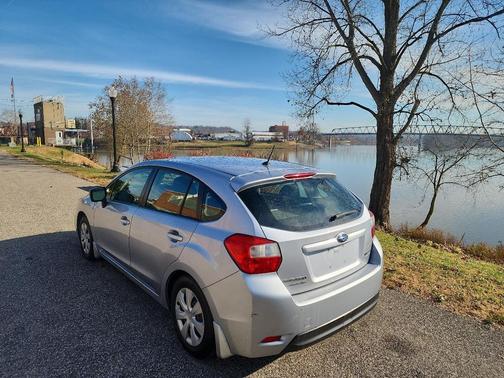 2014 Subaru Impreza 2.0i