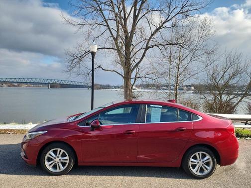 2017 Chevrolet Cruze LT