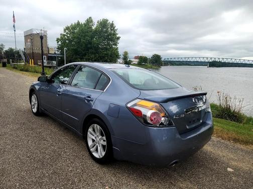 2011 Nissan Altima 3.5 SR