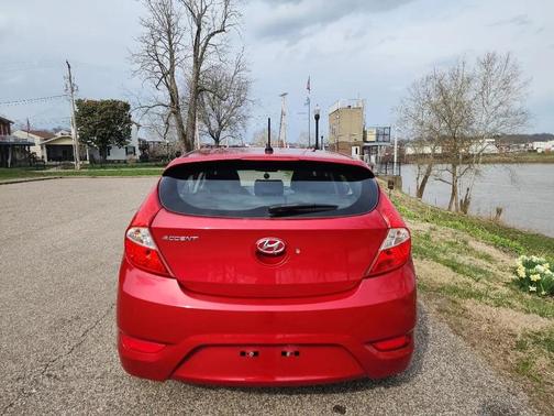 2014 Hyundai Accent SE