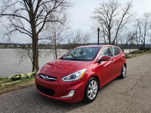 2014 Hyundai Accent SE