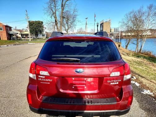 2011 Subaru Outback 2.5 i Premium