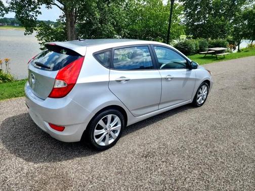 2013 Hyundai Accent SE