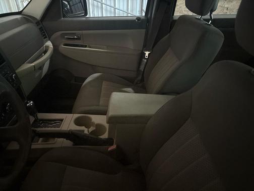 2010 Jeep Liberty Sport