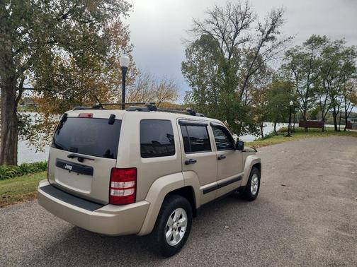 2010 Jeep Liberty Sport