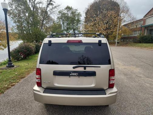 2010 Jeep Liberty Sport