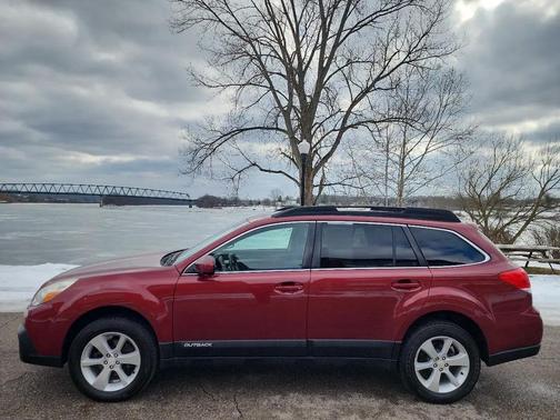 2014 Subaru Outback 2.5i Premium