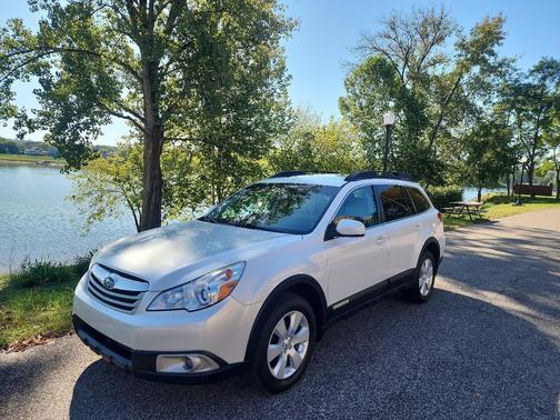 2012 Subaru Outback 2.5i Premium