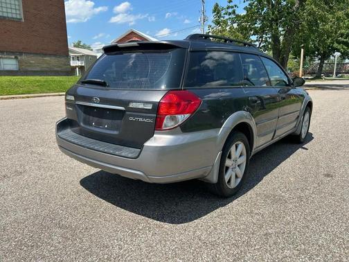 Diamond Gray Metallic/Quartz Silver Metallic 2009 Subaru Outback 2.5 i Special Edition
