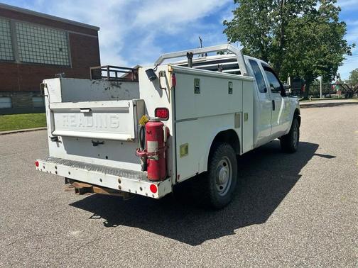 Oxford White 2016 Ford F-250 XL