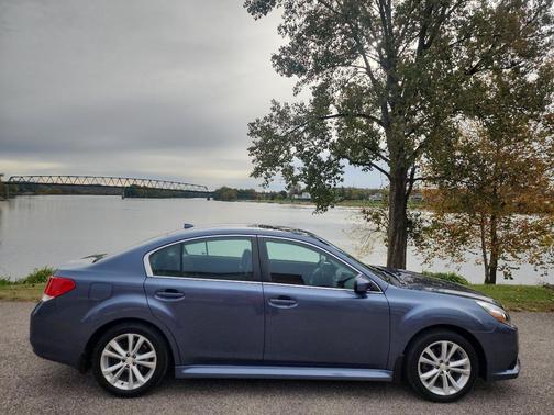 2013 Subaru Legacy Limited