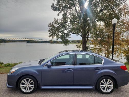 2013 Subaru Legacy Limited