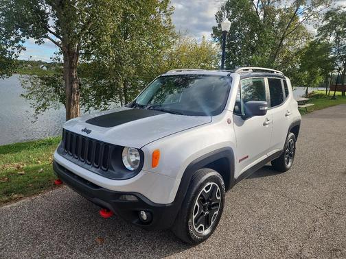 2016 Jeep Renegade Trailhawk