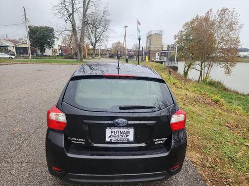 2013 Subaru Impreza 2.0i