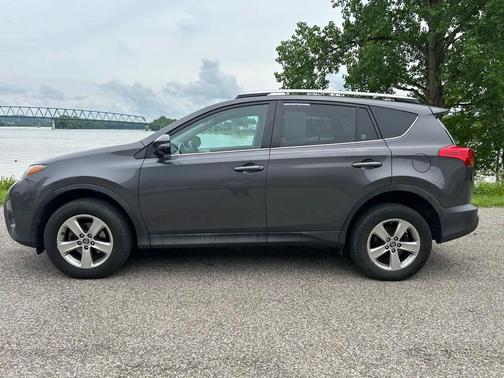 Magnetic Gray Metallic 2015 Toyota RAV4 XLE