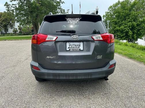 Magnetic Gray Metallic 2015 Toyota RAV4 XLE