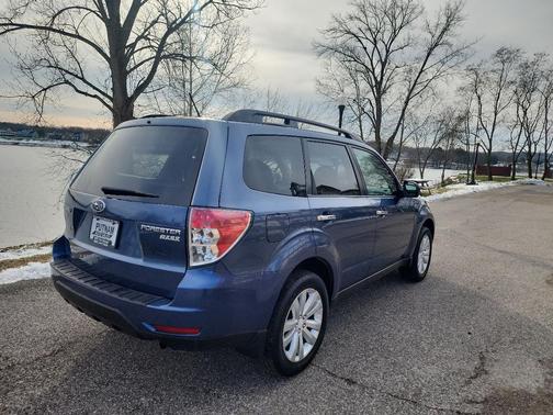 2011 Subaru Forester 2.5 X Premium