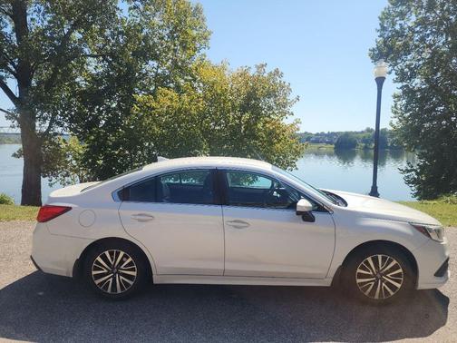 2019 Subaru Legacy Premium