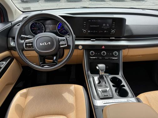 2023 Kia Carnival LX FWD w/Seat Pkg