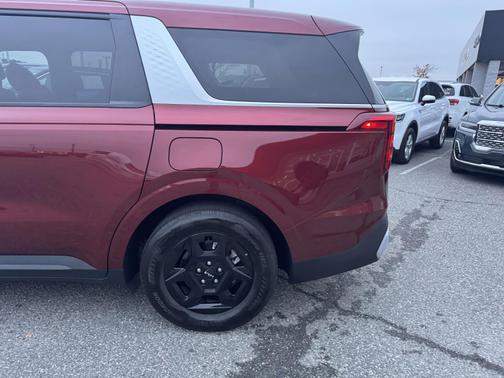 2025 Kia Carnival LXS