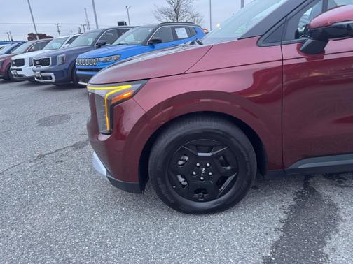 2025 Kia Carnival LXS