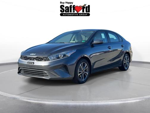 2023 Kia Forte LXS IVT