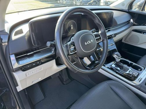 2023 Kia Carnival SX Prestige FWD