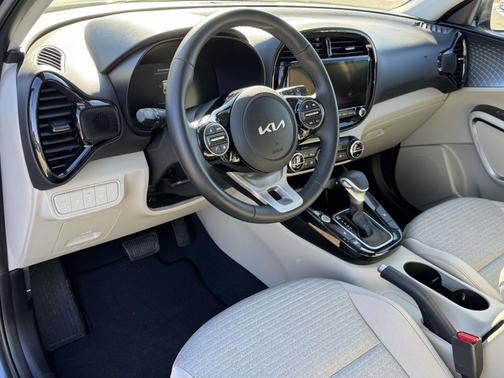 2025 Kia Soul EX FWD