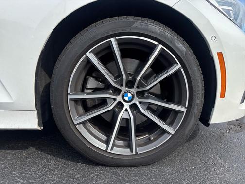 2021 BMW 330 xDrive