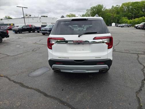 2023 GMC Acadia AWD SLT
