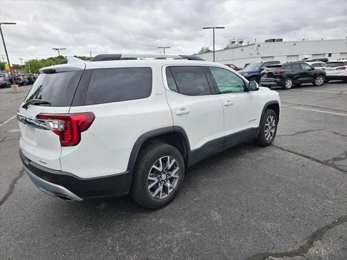 2023 GMC Acadia AWD SLT