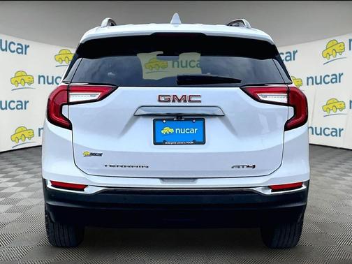 2022 GMC Terrain AWD AT4
