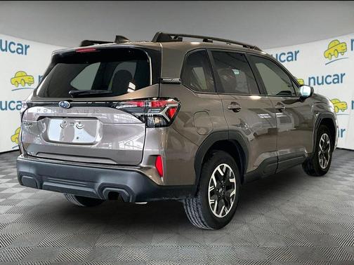 Brilliant Bronze Metallic 2025 Subaru Forester Premium