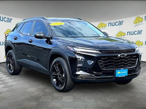 Mosaic Black Metallic 2024 Chevrolet Trax FWD ACTIV