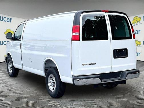 Summit White 2026 Chevrolet Express 2500 LT