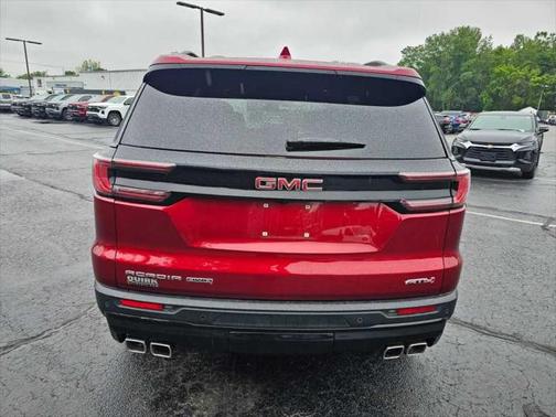 2024 GMC Acadia AWD AT4